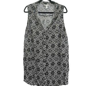 Ava & Viv Womens Sleeveless Button-Down Shirt 2X Black & White Geometric Pattern